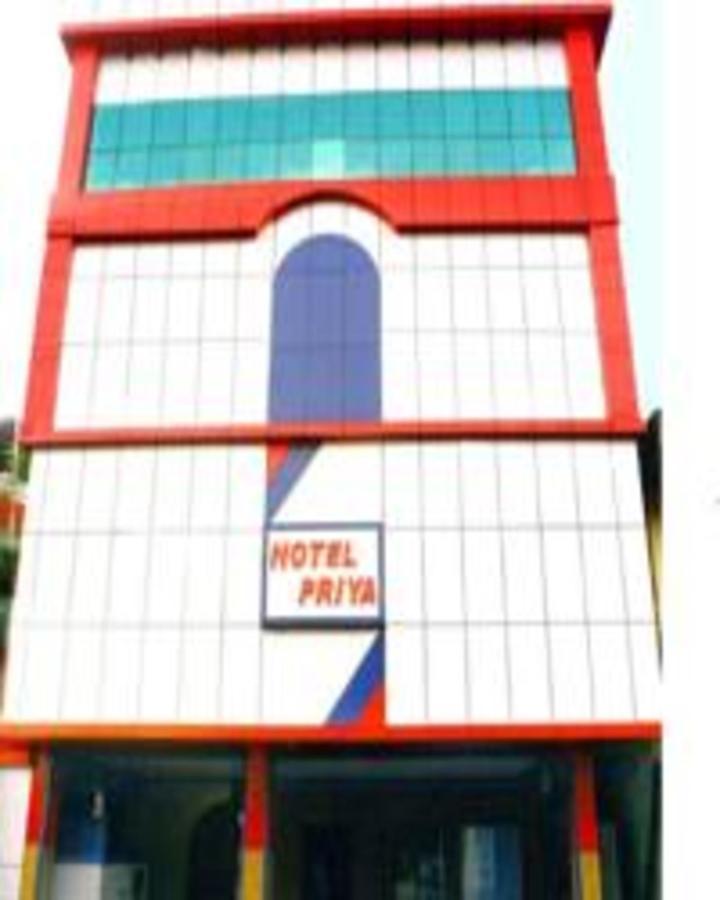 Hotel Priya Chengannur Exterior photo